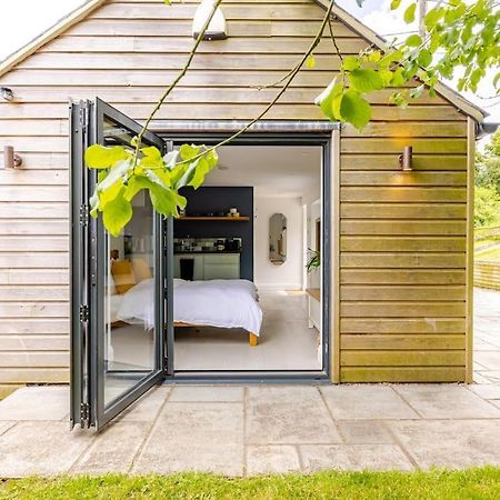 치펜햄 Cosy Cotswolds Retreat Near Bath & Castle Combe 아파트 외부 사진