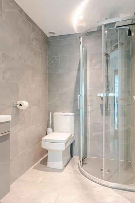 치펜햄 Cosy Cotswolds Retreat Near Bath & Castle Combe 아파트 외부 사진